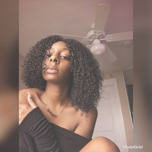Meet your Posher, Damesha